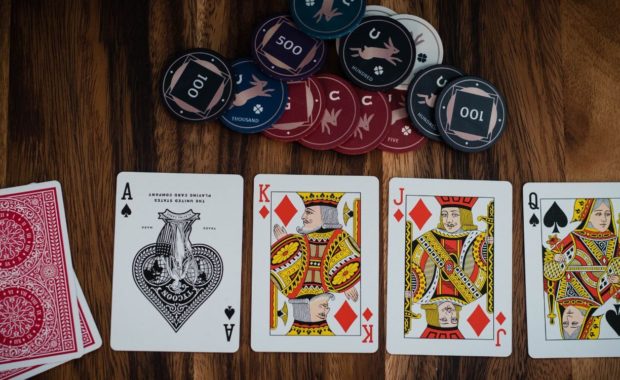 layout showing how to play 5 card poker